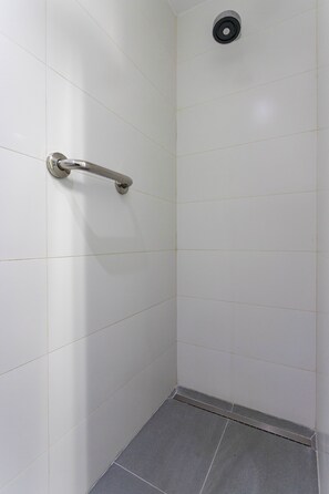 Bathroom - 3 Minutos Da Praia Do Leme | Grc701 (Rio de Janeiro)