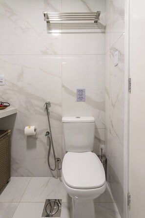 Bathroom - Charme Em Botafogo | Bem Decorado | Sct1202 (Rio de Janeiro)