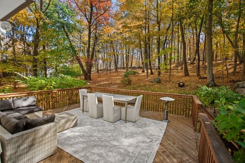 Lovely Renovated 4-bedroom house in Chappaqua with AC & Full house Generator