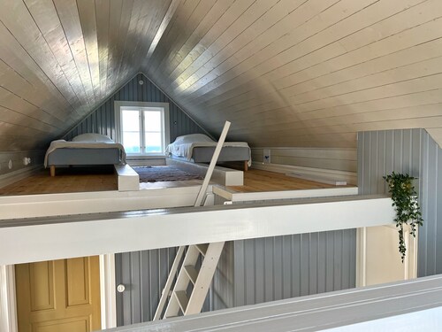 Newly renovated turn of the century house with sea view close to nature!