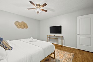 1 bedroom, desk, iron/ironing board, free WiFi