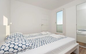 6 bedrooms, free WiFi