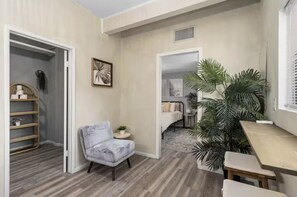 4 bedrooms, desk, WiFi, bed sheets - Mountain View 4B/2B Home (Valley Center)