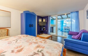 2 bedrooms, iron/ironing board, free WiFi - Cozy apartment in Banjole (Banjole)