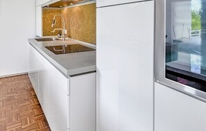 Microwave, oven, dishwasher