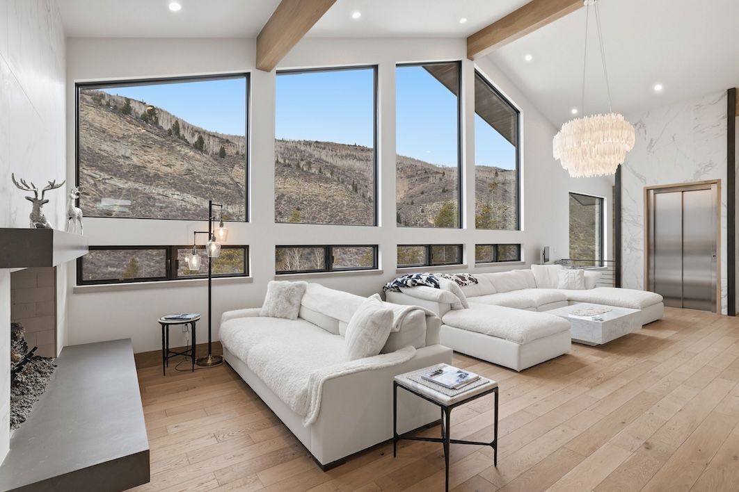 TV, fireplace, ping pong