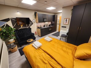 1 bedroom, WiFi, bed sheets