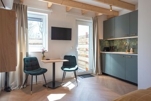 Interior - De Linde: Charming and stylish guesthouse (Aerdenhout)