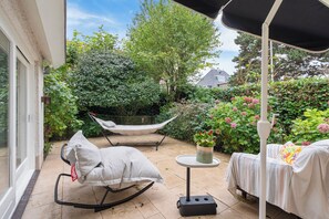 Terrace/patio - The Green Oasis: charming family villa with garden and private parking (Zandvoort)