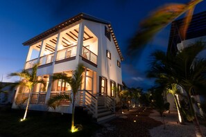 Exterior - Paradise Palms & Mistico Beach Club + Boat Shuttle (San Pedro)