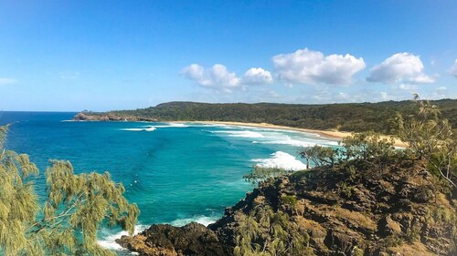 Luxury Pool Home Near Noosa & Coolum Sleeps 8