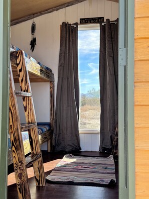 1 camera, Wi-Fi gratuito