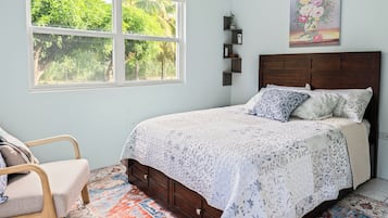 2 habitaciones, tabla de planchar con plancha, wifi y ropa de cama