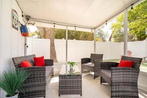 Terrace/patio - Charlotte Chalet | Private Yard & Play Set (Sarasota)