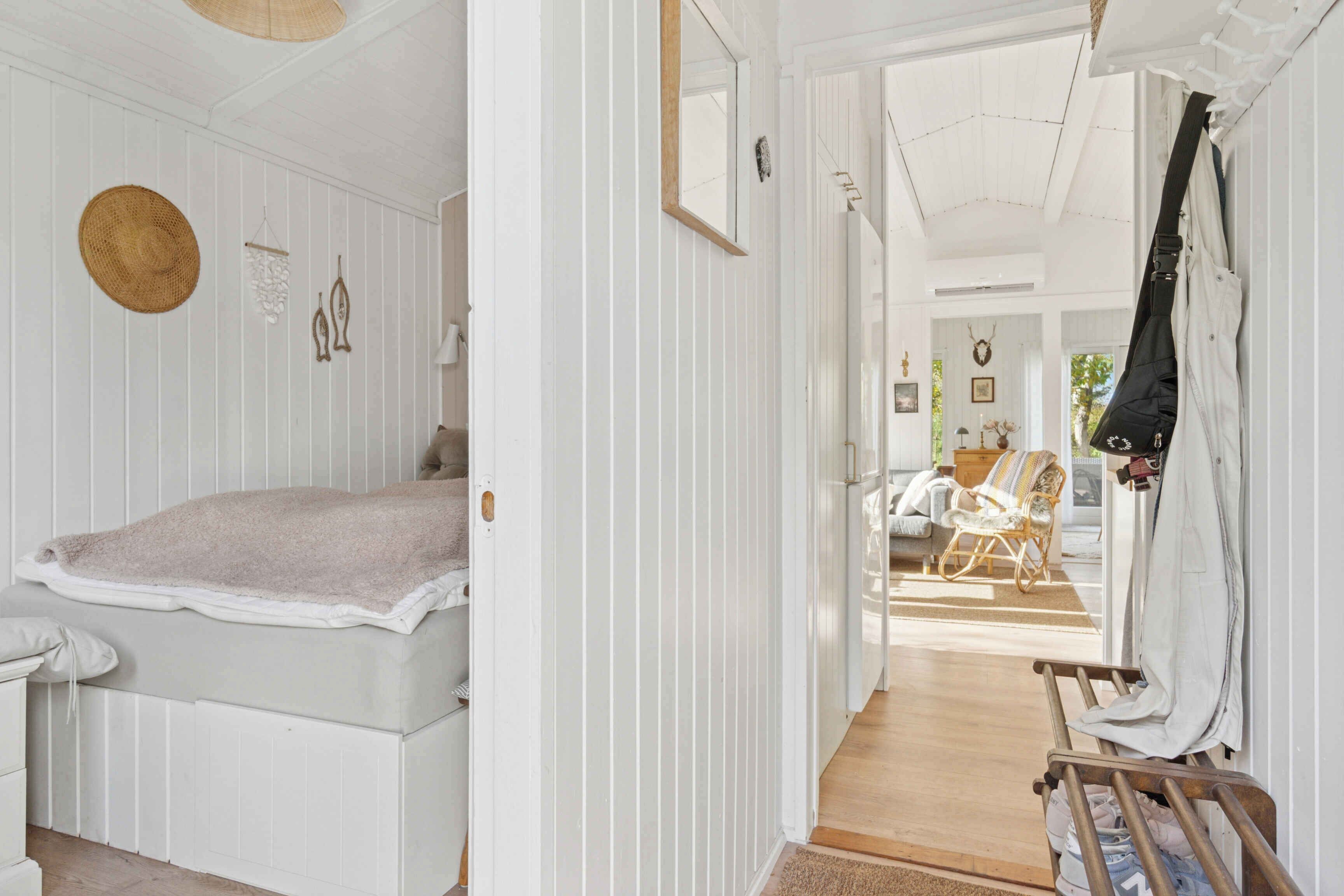 3 bedrooms, iron/ironing board, free WiFi