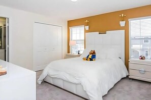 4 habitaciones, tabla de planchar con plancha y wifi gratis