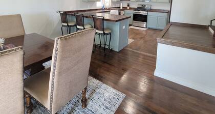 511 Western Casa, Where Timeless Western Aesthetics meets Modern Comfort