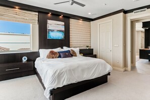 4 bedrooms, WiFi - Sea Star Penthouse—Luxury Beachfront Escape w/ Private Elevator, Gulf Views & Designer Touches (Indian Shores)