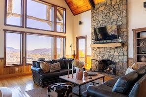Smart TV, fireplace, video games, offices - Over The Top: Custom Luxury Home! Views, Hot Tub, Pool Table, Firepit, Claw Machine, More! (Banner Elk)