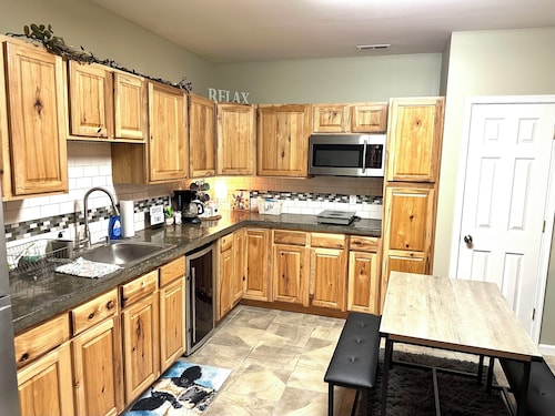 Secluded 1BR/1BA Massanutten mountain hideout.