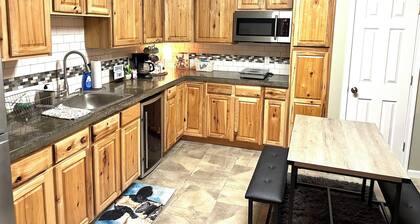 Secluded 1BR/1BA Massanutten mountain hideout.