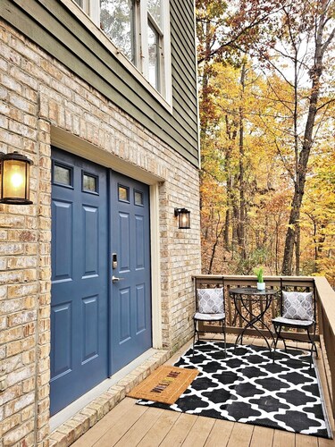 Secluded 1BR/1BA Massanutten mountain hideout.