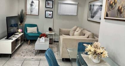 Julie's Cozy 2 Bedroom Basement Apartment