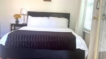 1 bedroom, iron/ironing board, free WiFi