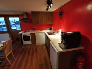 Réfrigérateur, lave-vaisselle