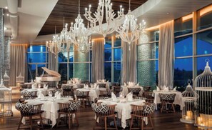 تناول الطعام