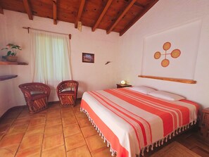 Basic Cottage, Patio