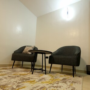 Superior Room - Five Clover Hotel Ilupeju (Lagos)