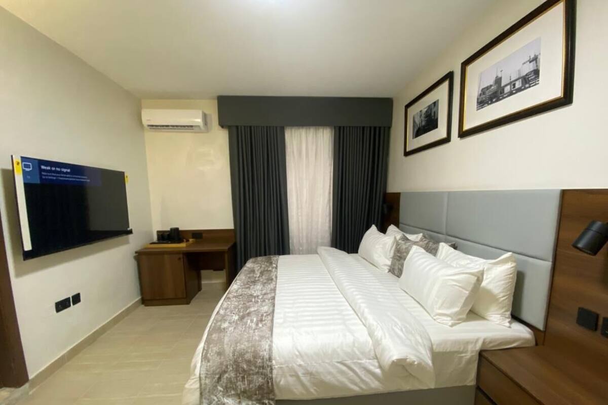 Deluxe Room | Desk, laptop workspace, free WiFi