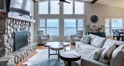 7BR Waterfront Retreat on Grindstone Lake | Sleeps 20+ | Endless Family Fun
