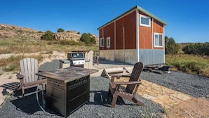 Terrace/patio - 1BR Sleep 3 PALO DURO CANYON Cabin Firepit Pet OK (Canyon)