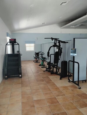 Fitness facility - Marvel House by Starr Estates (Kissimmee)