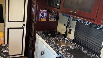 Microwave, oven, stovetop, dishwasher