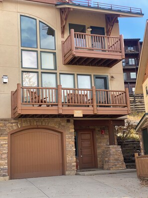 Exterior detail - Family vacation in this charming 3-bedroom Treasury Point condo in Crested Butte (Crested Butte)