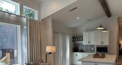 Brand New Lake Cabin! 1 Mile from Buzzard Roost Boat Dock