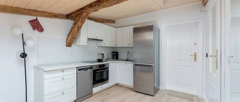 Frigorífic, forn, placa de cuina i rentaplats