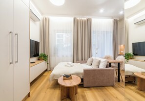 1 habitación, tabla de planchar con plancha, wifi y ropa de cama 