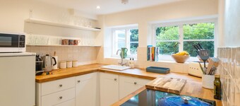 Beautiful 2 Bedroom Cottage in the Cotswolds