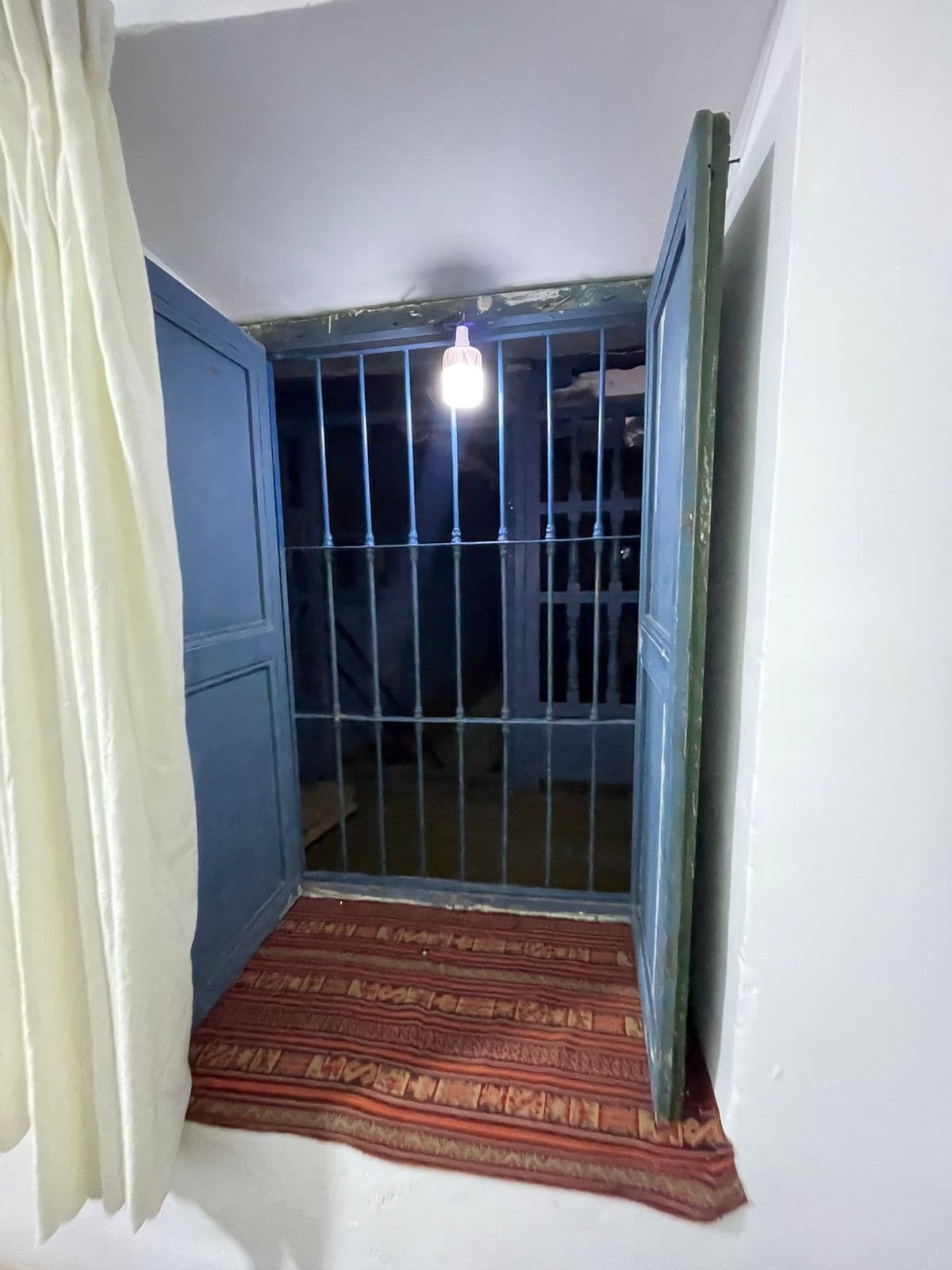 Economy driepersoonskamer, uitzicht op resort | Terras