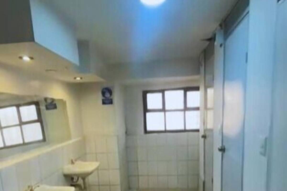 Economy Triple Room, Resort View | Bathroom