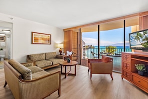Smart TV - 9th floor haven with ocean views (Lahaina)