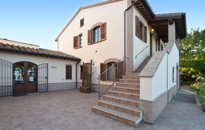 Exterior - Awesome apartment in Cannara with swimming pool (Cannara)