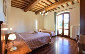 1 habitación, cuna de viaje y wifi gratis 