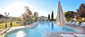 Awesome apartment in Cannara with swimming pool