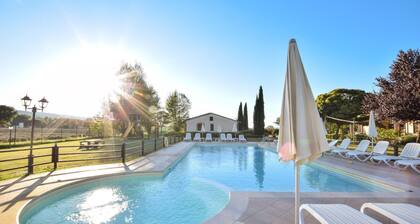 Awesome apartment in Cannara with swimming pool