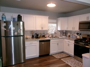 Microwave, oven, stovetop, dishwasher - Procrastination Station by Bricktown, Paycom Center, State Capital, Rose State (Midwest City)